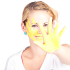 Portraitfoto Frau mit Farbe